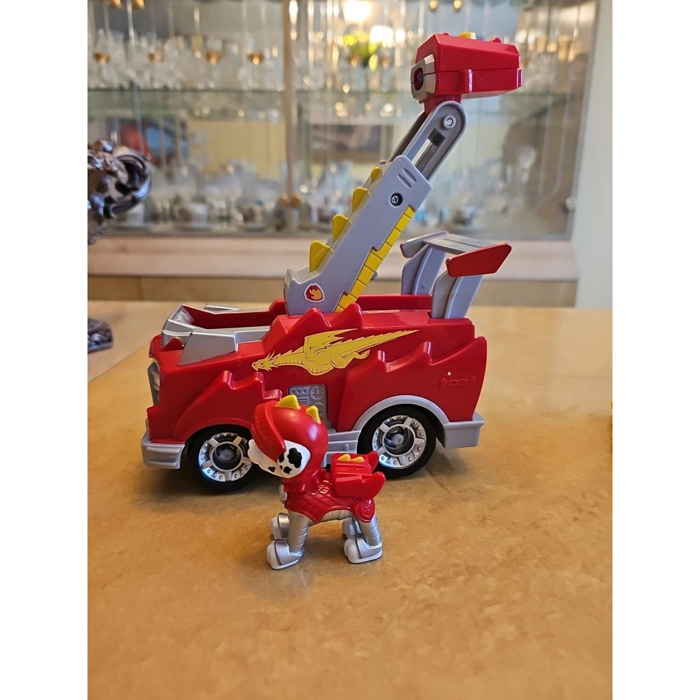 PAW PATROL Rescue Knights Marshall Deluxe Vehicle‎ With Figure Toy